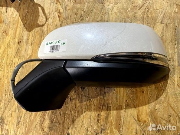 Зеркало заднего вида левое Toyota Rav-4 50 2022