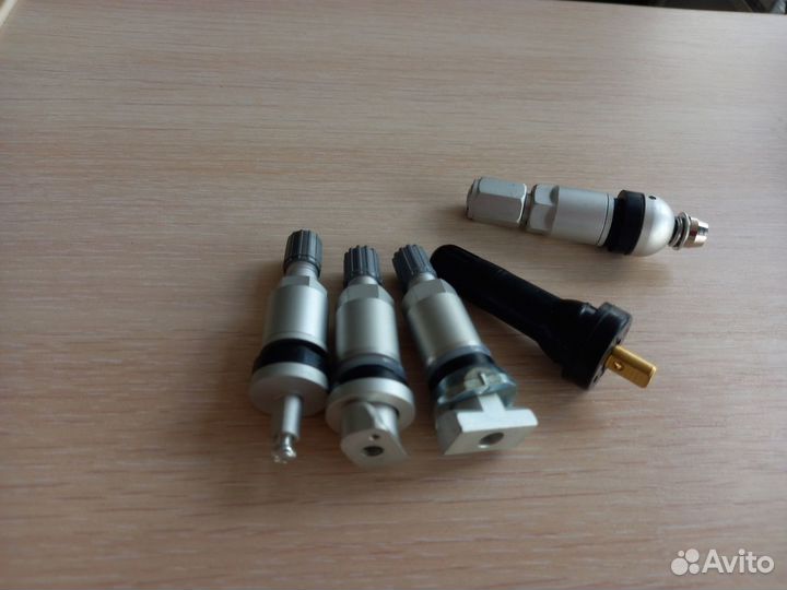 Вентиля под датчик давления в наличии