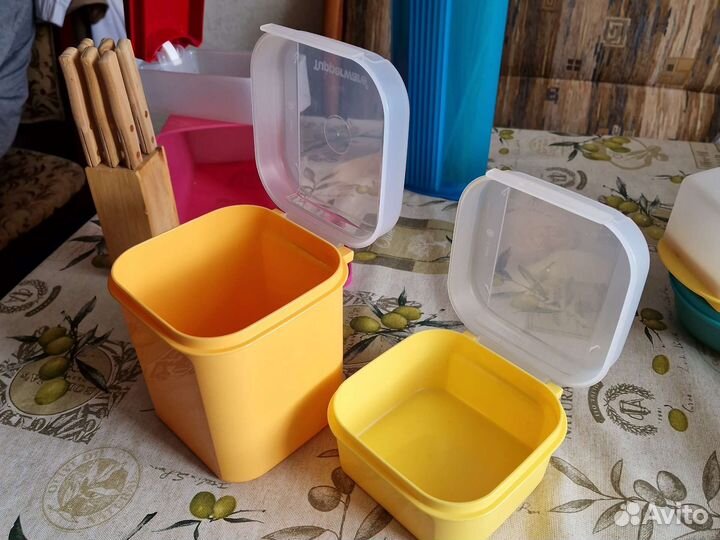 Контейнер для хранения: 1.2l и 450ml tupperware
