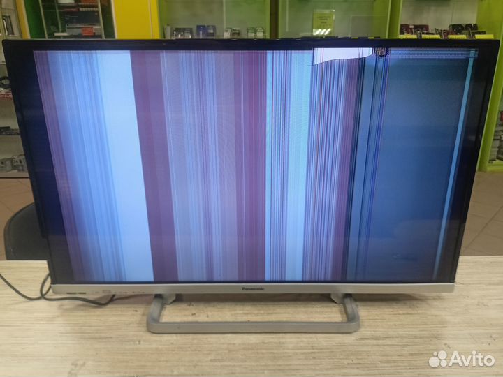 Телевизор Panasonic TX-32ASR600 на запчасти