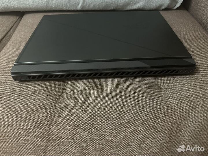 Игровой ноутбук asus ROG strix G18