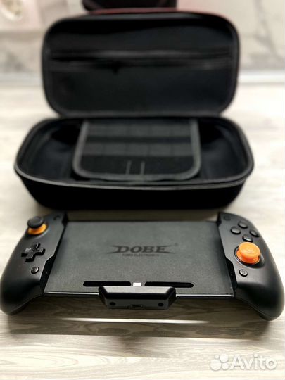 Геймпад + кейс Nintendo Switch (TNS-19252C)