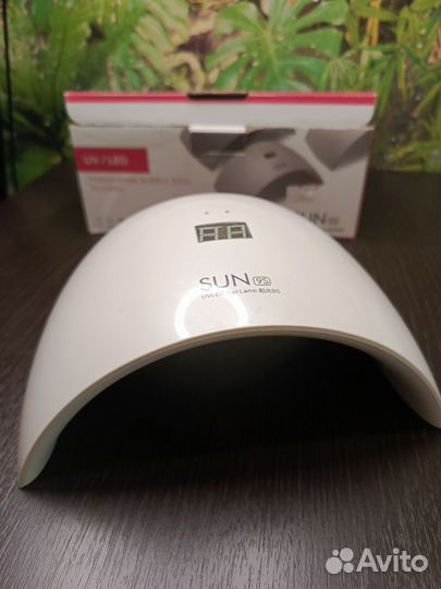 UV/LED Лампа для ногтей