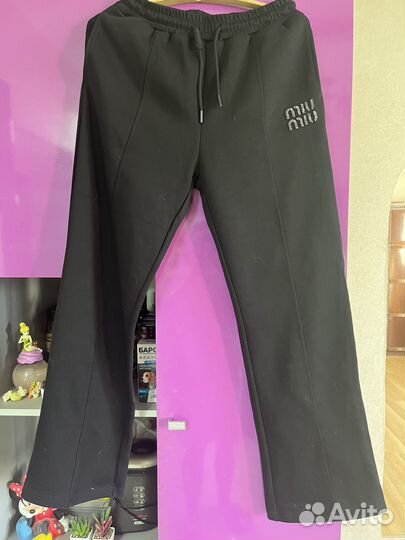 Спортивный костюм женский