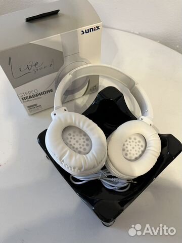 Проводные наушники с микрофоном