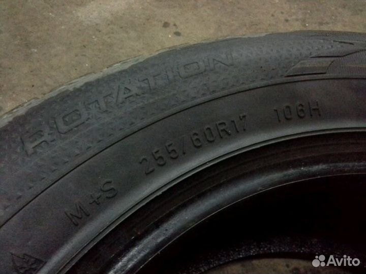 Goodyear UltraGrip 255/60 R17