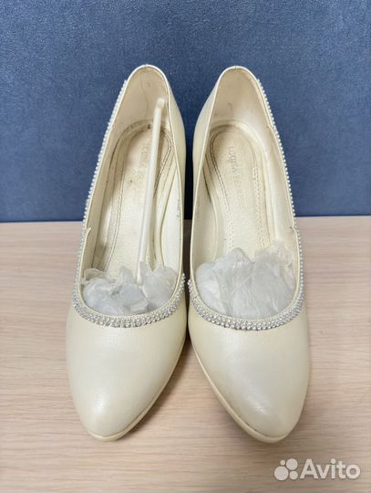 Туфли с дефектом