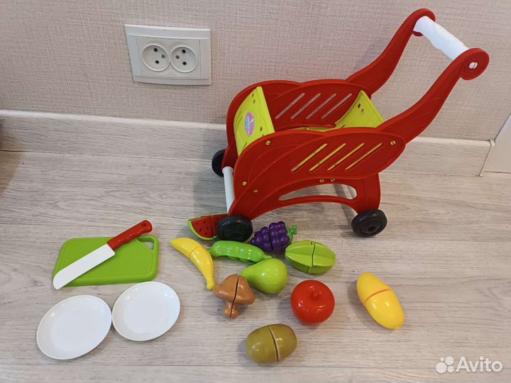 Тележка с фруктами и овощами набор