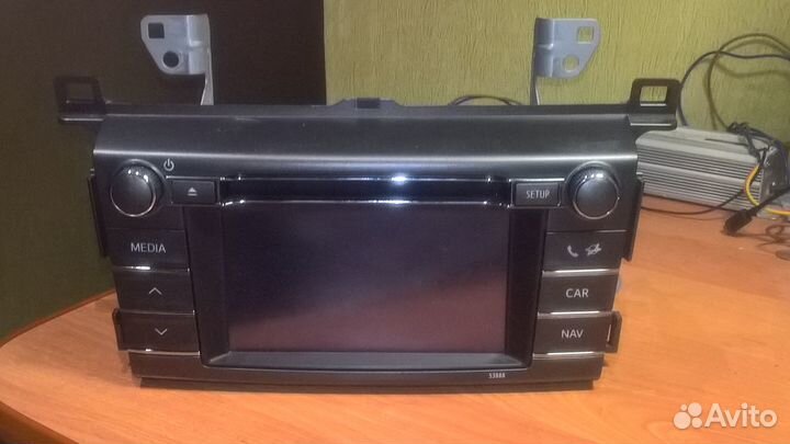 Продам штатное головное устройство на RAV4 IV