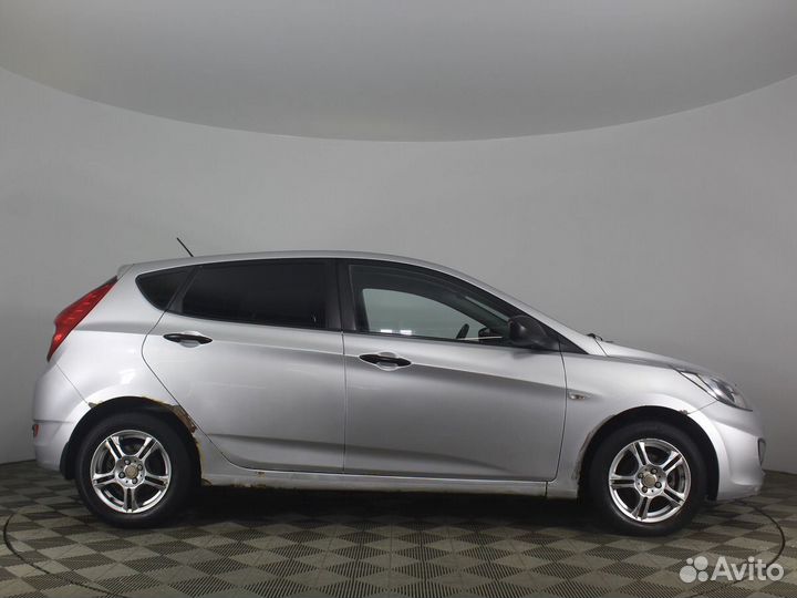 Hyundai Solaris 1.4 AT, 2011, 137 550 км