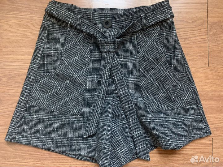 Шорты женские