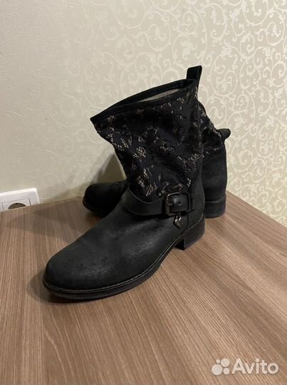 Ботинки женские