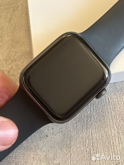 Apple Watch SE 44 mm