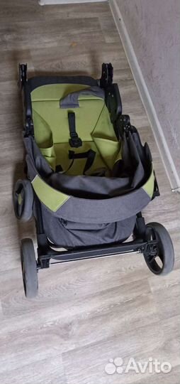Прогулочная коляска babyton active green