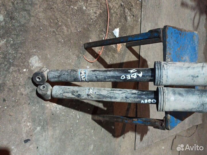 Задние амортизаторы chevrolet aveo т200