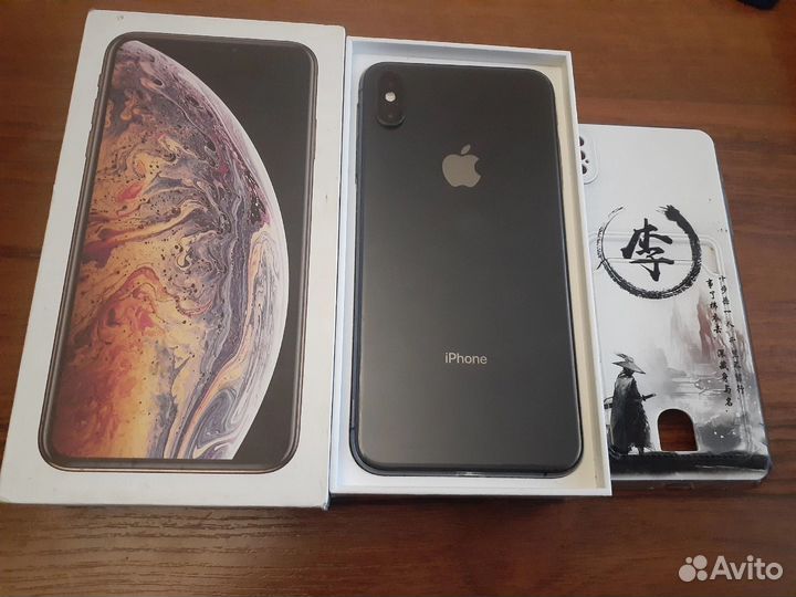 iPhone Xs Max, 64 ГБ
