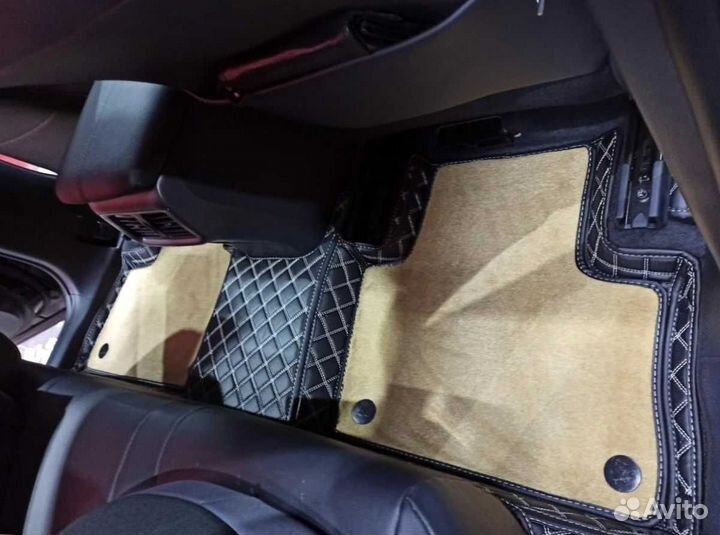 Коврик в багажник на Toyota RAV