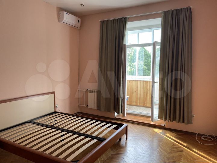 2-к. квартира, 76,5 м², 4/4 эт.