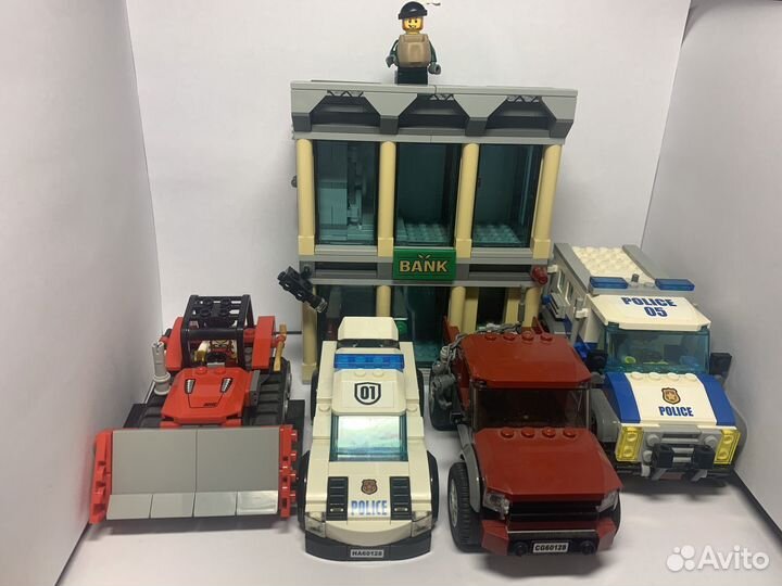 Набор лего «банк»