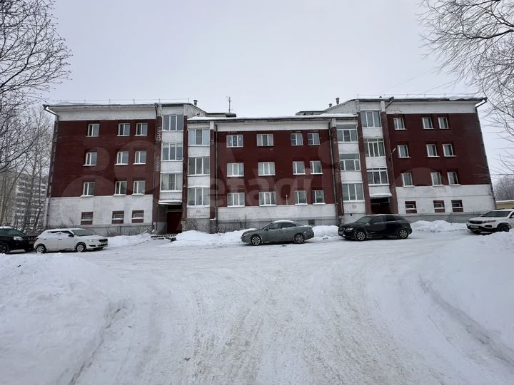 3-к. квартира, 118,8 м², 2/4 эт.