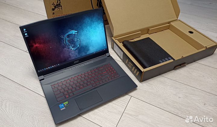 Новый Игровой ноутбук MSI Katana 17 B11UCX-882XRU