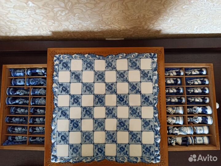 Фарфор. Шахматы. Гаранин. Статуэтка. RAR