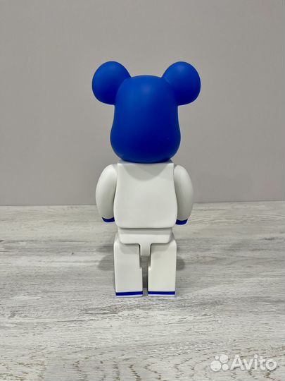 Медведь bearbrick nike 28 см