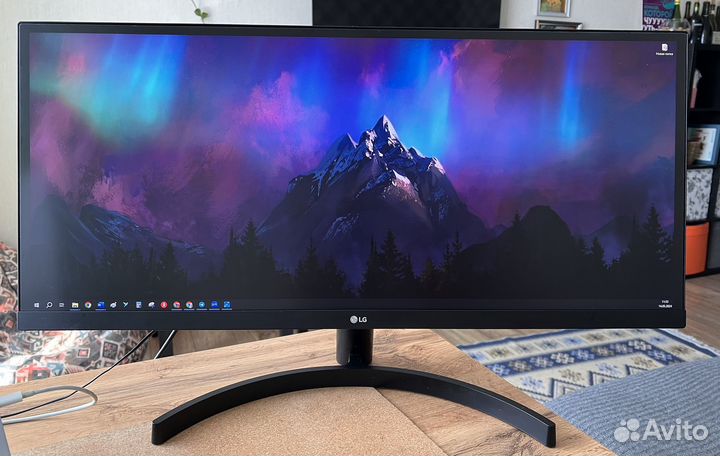 Монитор LG 21:9