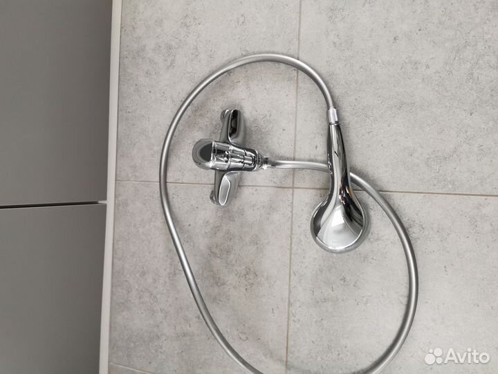 Смеситель для ванной с лейкой Grohe