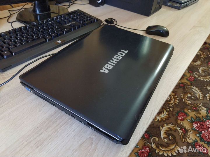 Ноутбук Toshiba