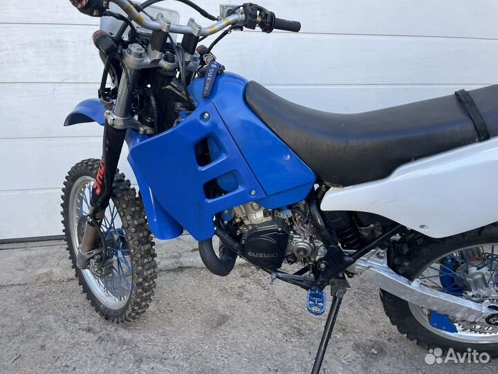 Suzuki ts200