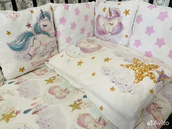 Комплект в детскую кроватку + бортики