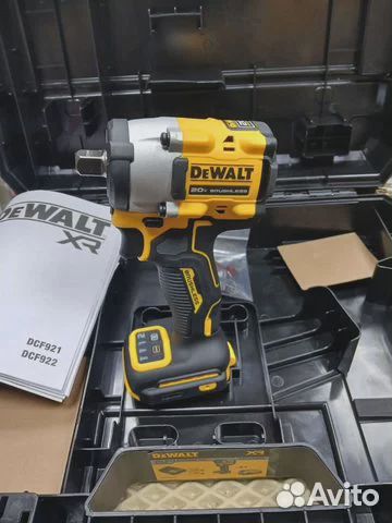 Аккумуляторный Ударный Гайковерт dewalt DCF922NT