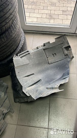 Подкрылок локер Mercedes GLS GL X166