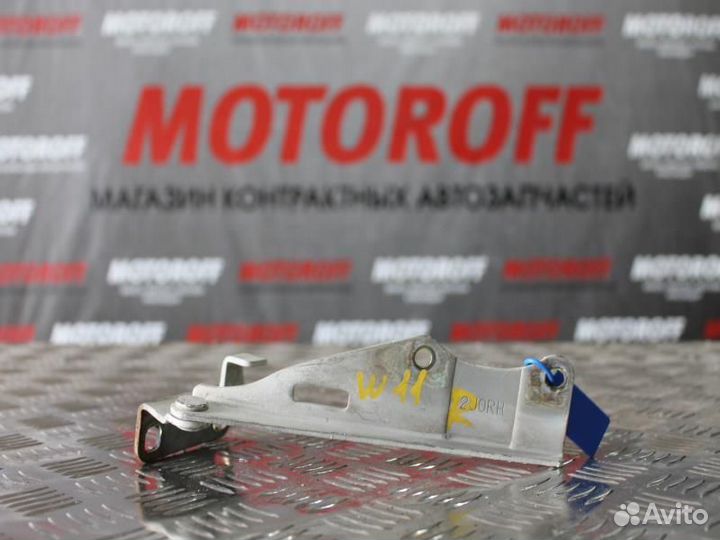 Шарнир капота Авенир W11 правый А716