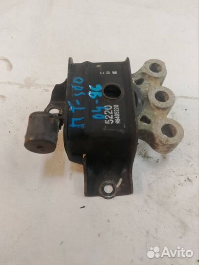 Подушка крепления двигателя передняя правая