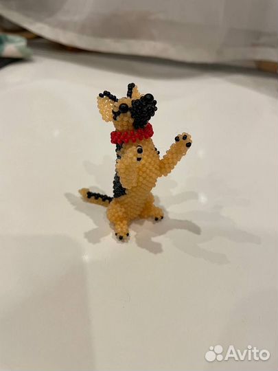 Собака из бисера