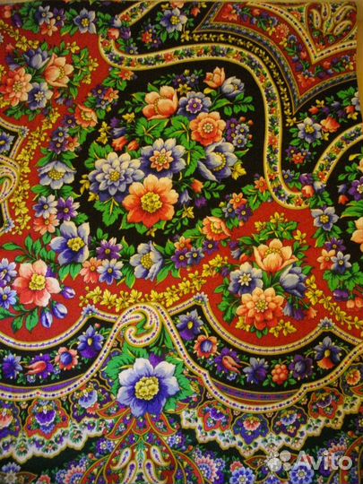 Павловопосадская шаль и платок