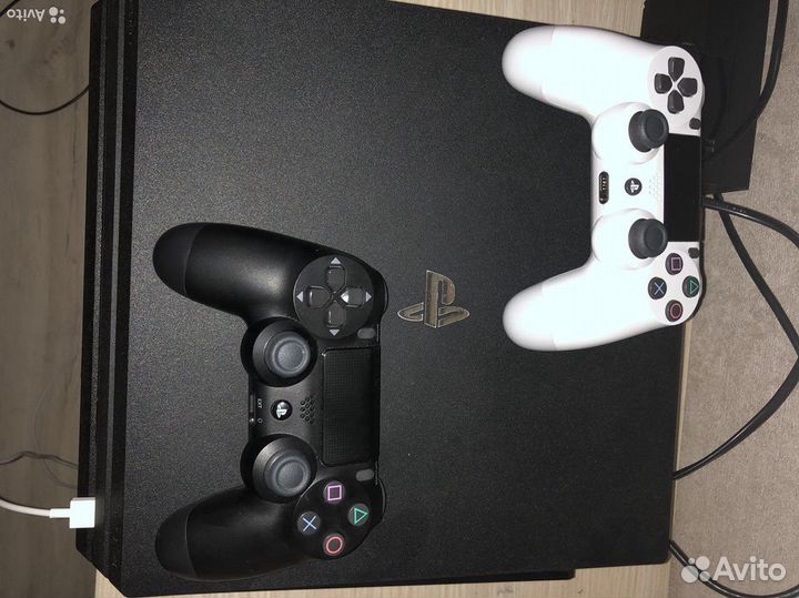 Sony PS4 pro 1tb