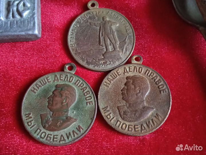 Крест и крестики и ложки 19в., яйцо хв