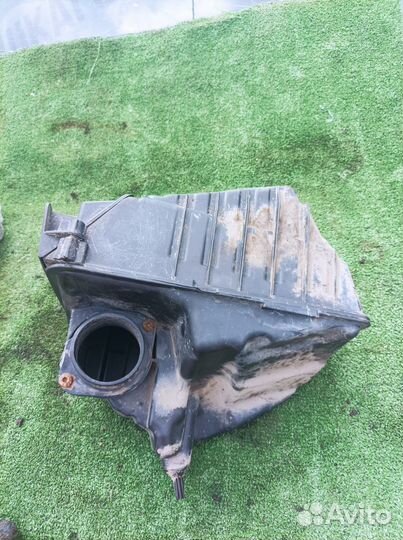 Корпус воздушного фильтра Renault Fluence 1.6 16V