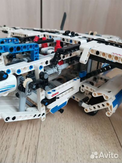 Lego Technic 42025