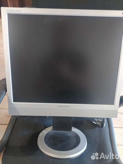 Монитор samsung