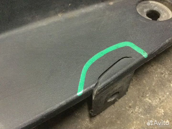 Кожух замка капота Hyundai Santa Fe CM 2005-2012