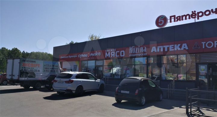 Новый торговый центр на высоком трафике, 1342 м²