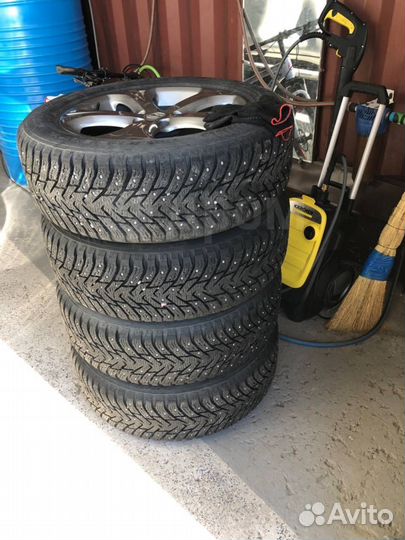 Колеса 225/60/18 от хонды 4 поколения Nokian Hakka