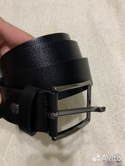 Мужской кожаный ремень в подарочной коробке