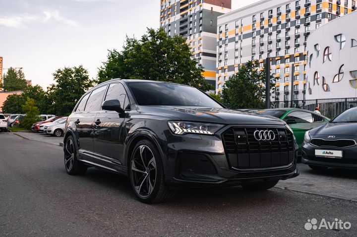 Audi Q7 3.0 AT, 2023, 1 100 км