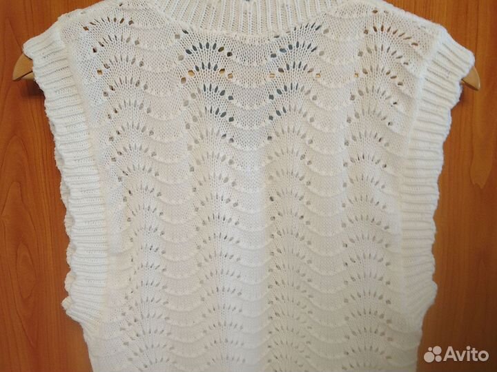 Безрукавка ажурная 44-48