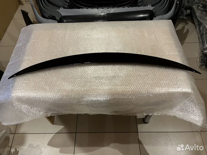 Спойлер багажника широкий Mercedes W213 глянец